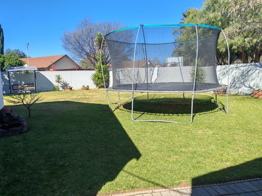 3 Bedroom Property for Sale in Vaalpark Free State